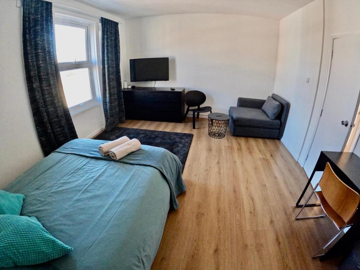 Lovely One Bedroom Flat Londen Buitenkant foto