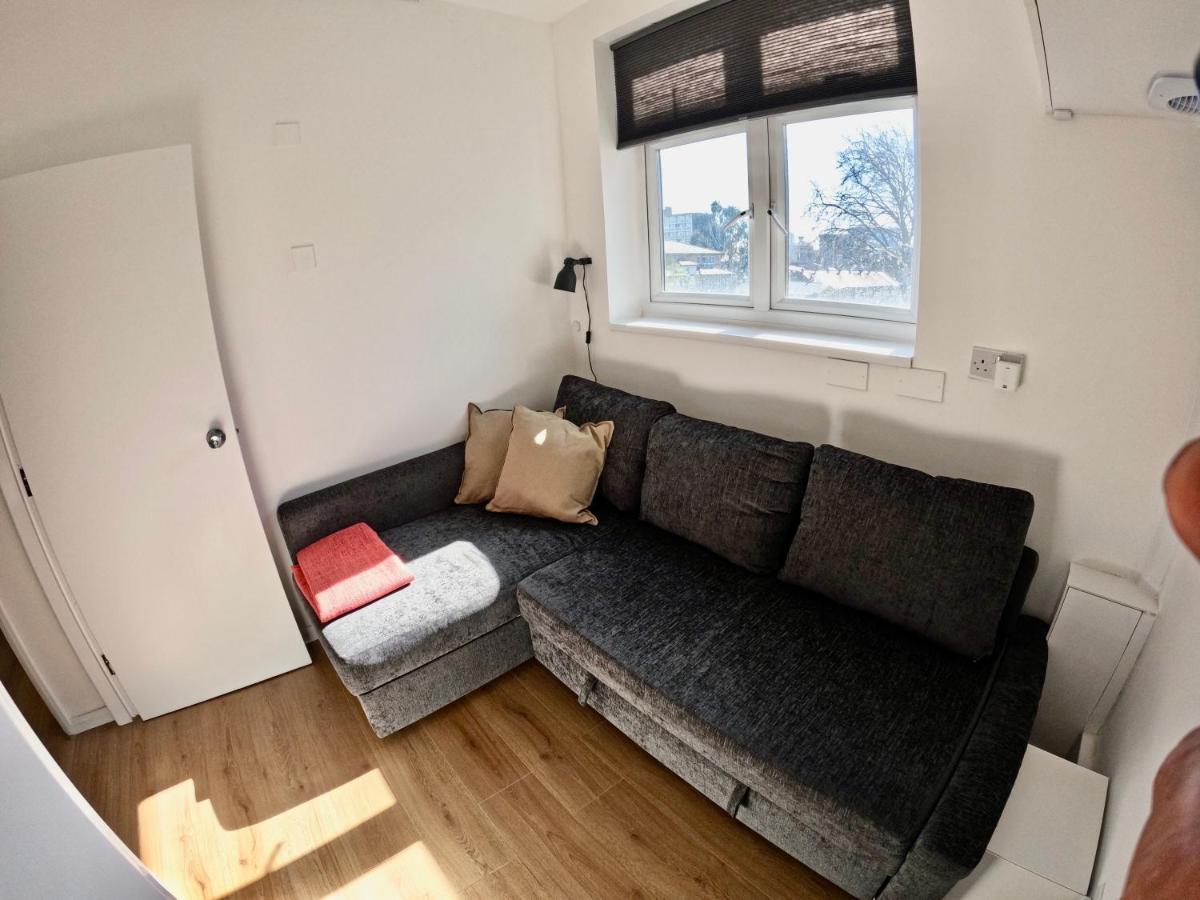 Lovely One Bedroom Flat Londen Buitenkant foto